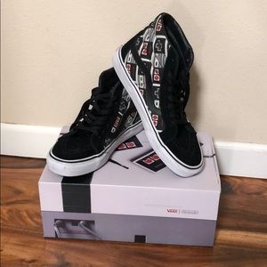 Vans x Nintendo sk8-hi